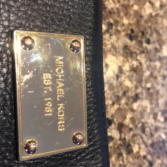 Michael Kors Continental Leather Wallet (Large) - Picture 2 of 8